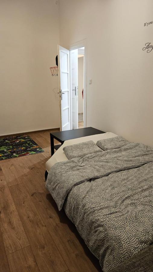 Apartment Leo