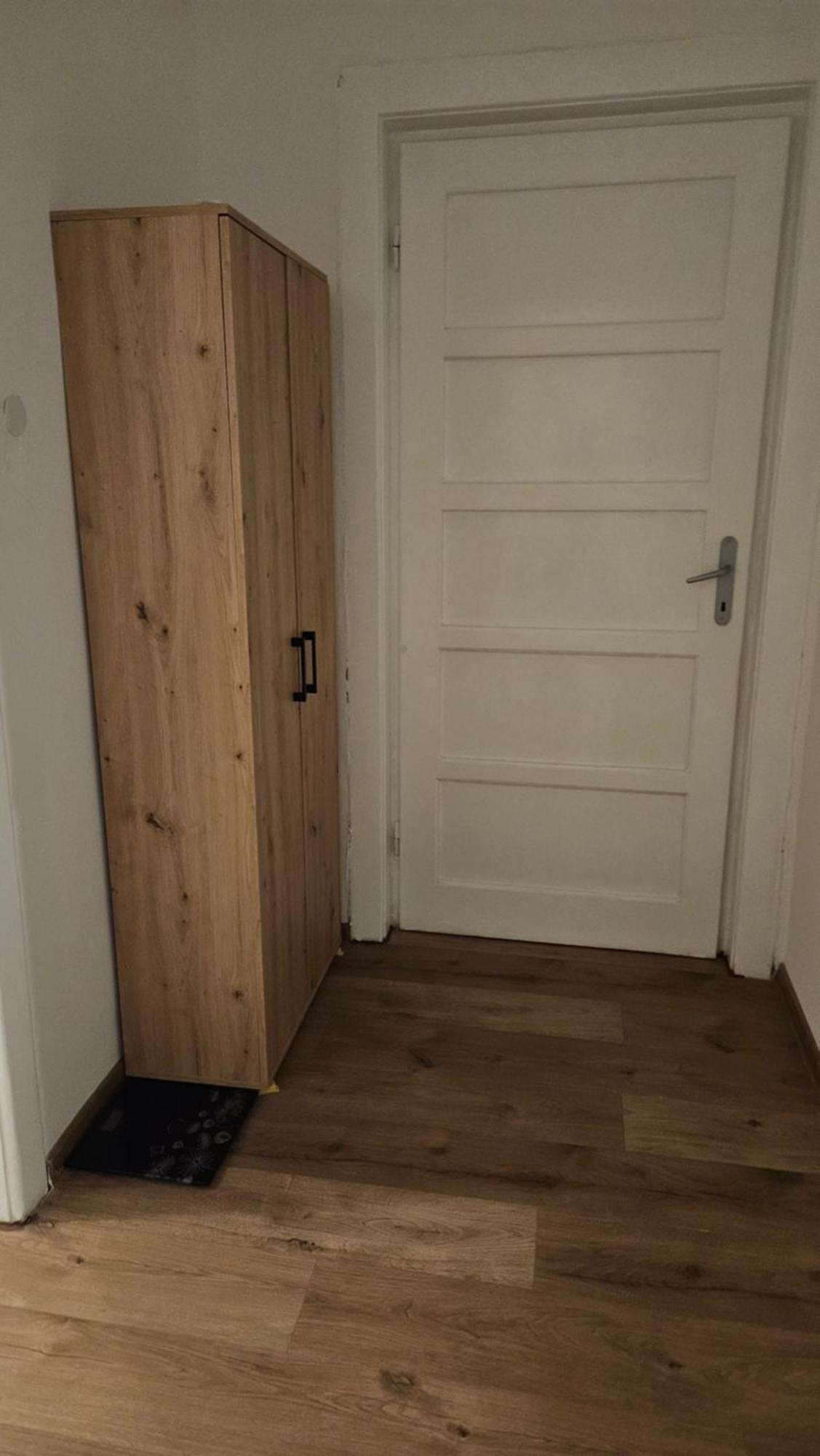 Leo Apartment