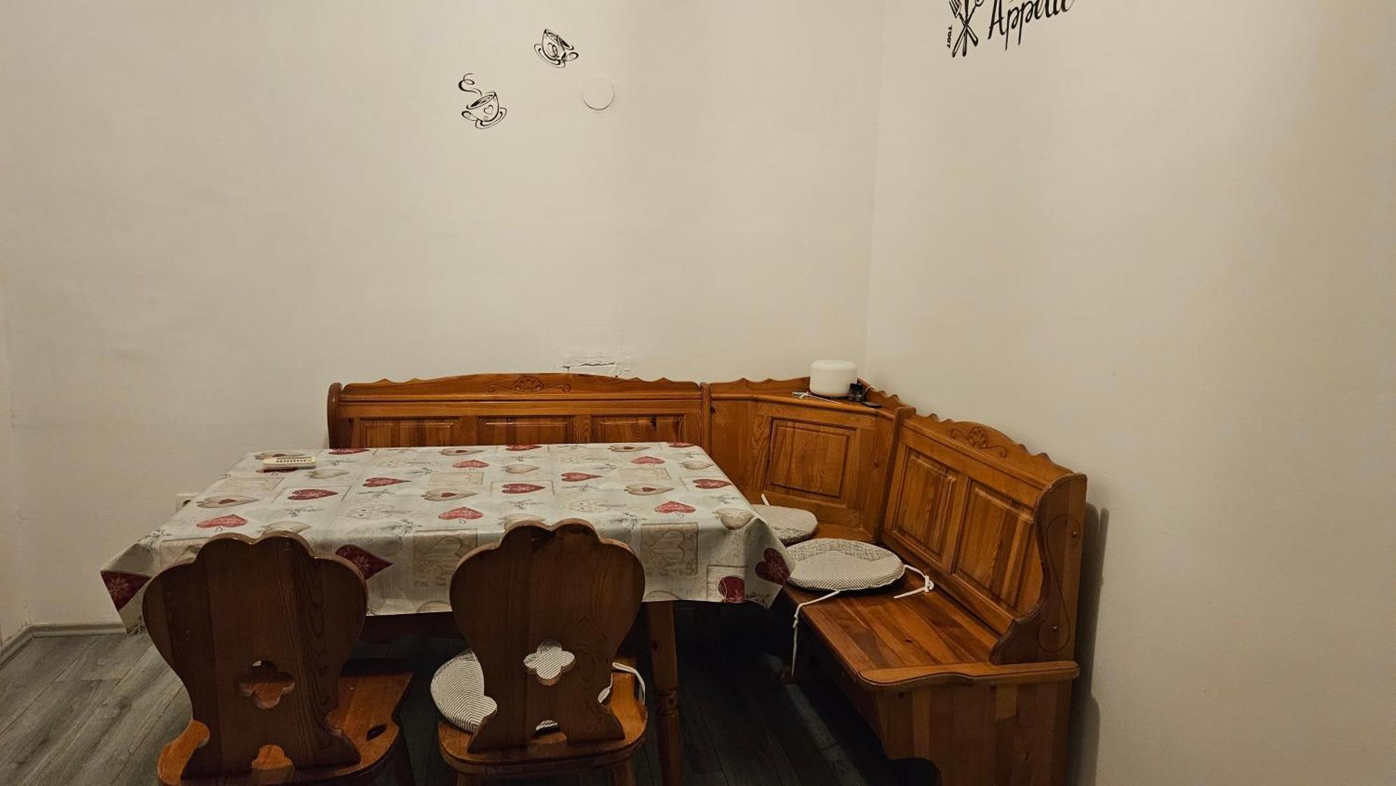 Apartment Leo *