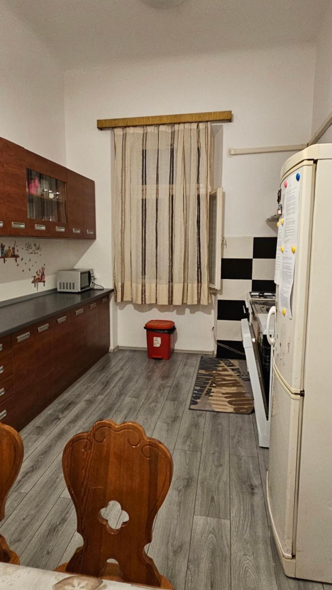 Leo Apartment *