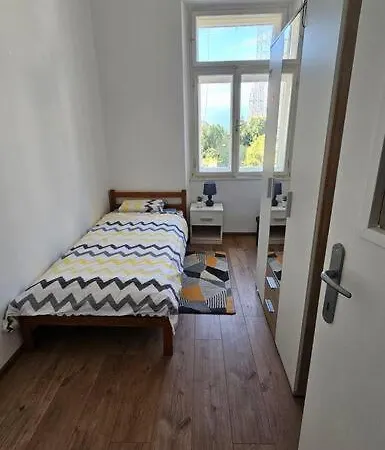 Apartman Leo Pula Exterior photo